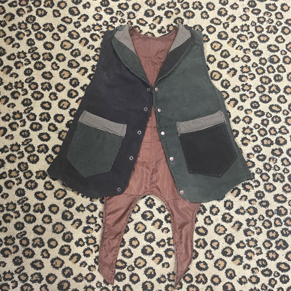Custom made vest - Picture 6 of 9